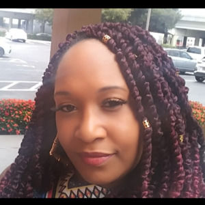 Meet your Posher, Charlynn